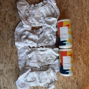 Essembly Tossers (2 pack)Liners and 4 cloth diapers size one inners